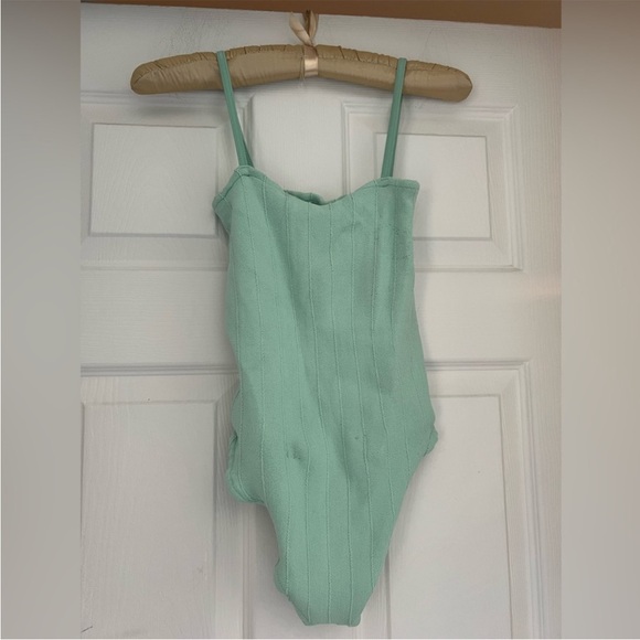 Hunza G Maria One Piece Swimsuit - Picture 3 of 5